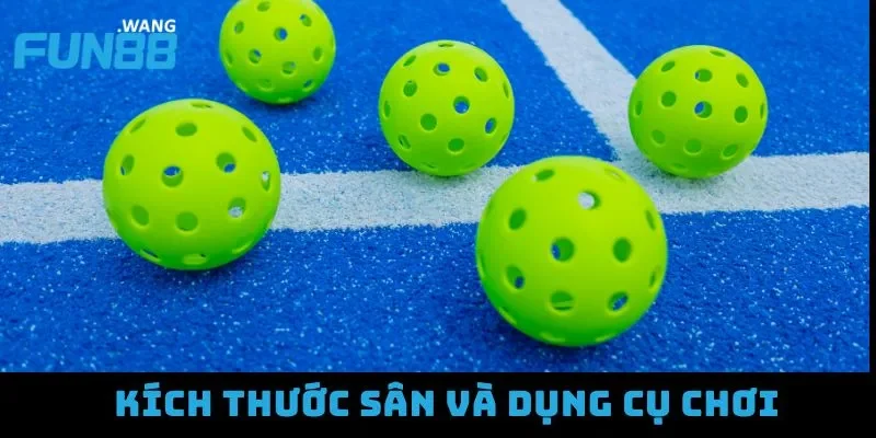 Hướng dẫn cách chơi Pickleball từ A đến Z cho người mới 3 Chỉ bên giao bóng mới có thể ghi điểm khi thắng lượt đánh